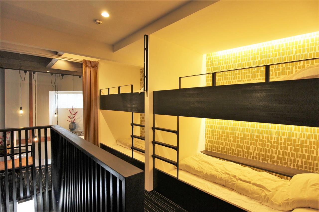Sekai Hotel Mangetsu Ōsaka Extérieur photo
